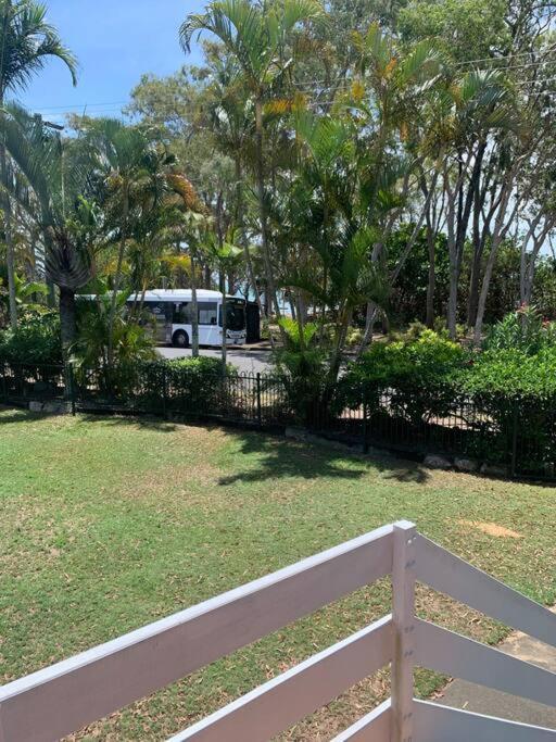 Beachfront At Silver Sands Hervey Bay Exterior foto